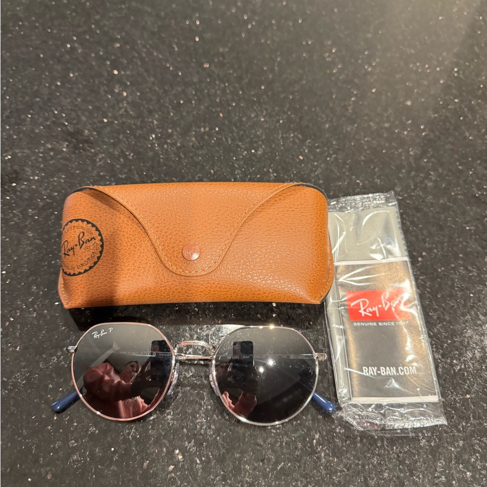 Ray Ban